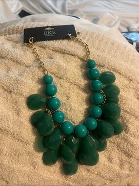 BKE Emerald Teardrop Statement Necklace with Gold Chain